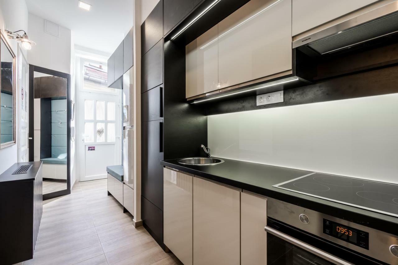 Bpr Thrill Design Home With A/C 布达佩斯 外观 照片